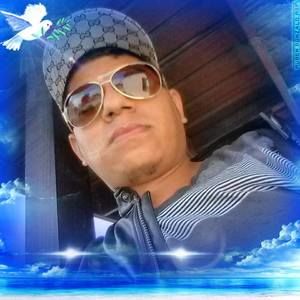 Meet your Posher, Cesar